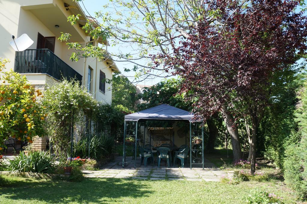 לינה וארוחת בוקר Penne Il Giardino מראה חיצוני תמונה